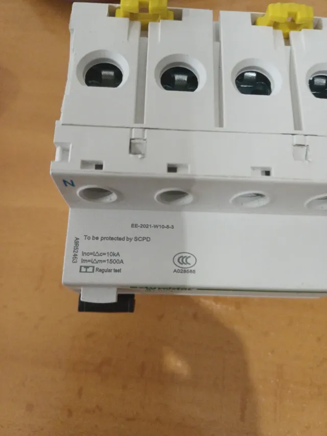 4 x 63a Diferencial Schneider