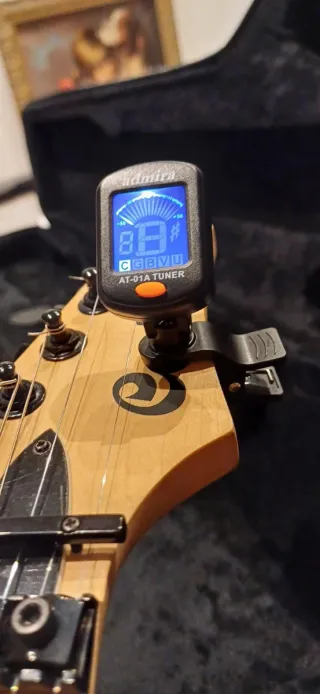 Guitarra eléctrica cort x300