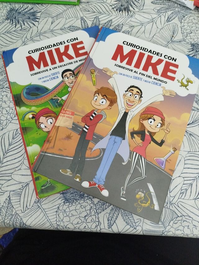 Lote 2 libros Curiosidades con Mike 1 y 2