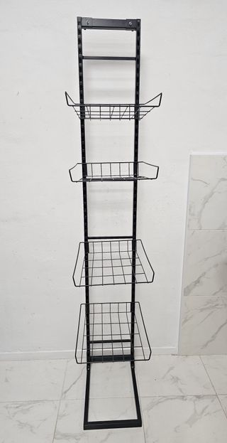 Estantería metálica con 4 cestas — perfecta para