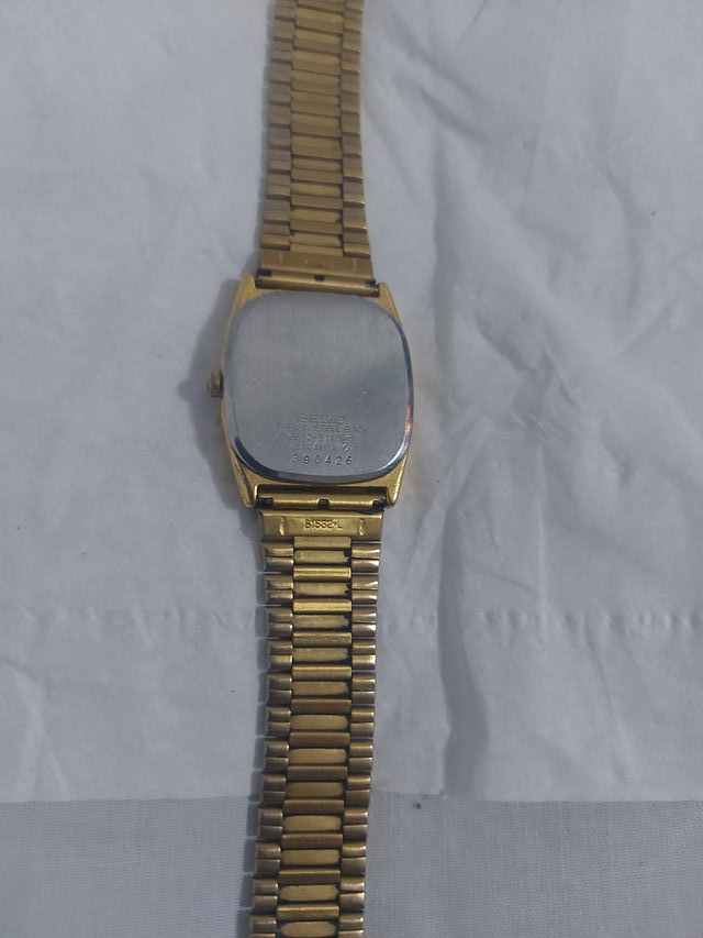 Reloj Seiko Quartz Dorado Antiguo