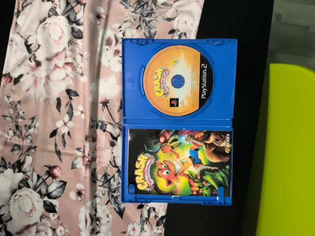 Crash Bandicoot Guerra al Coco Maniaco PS2