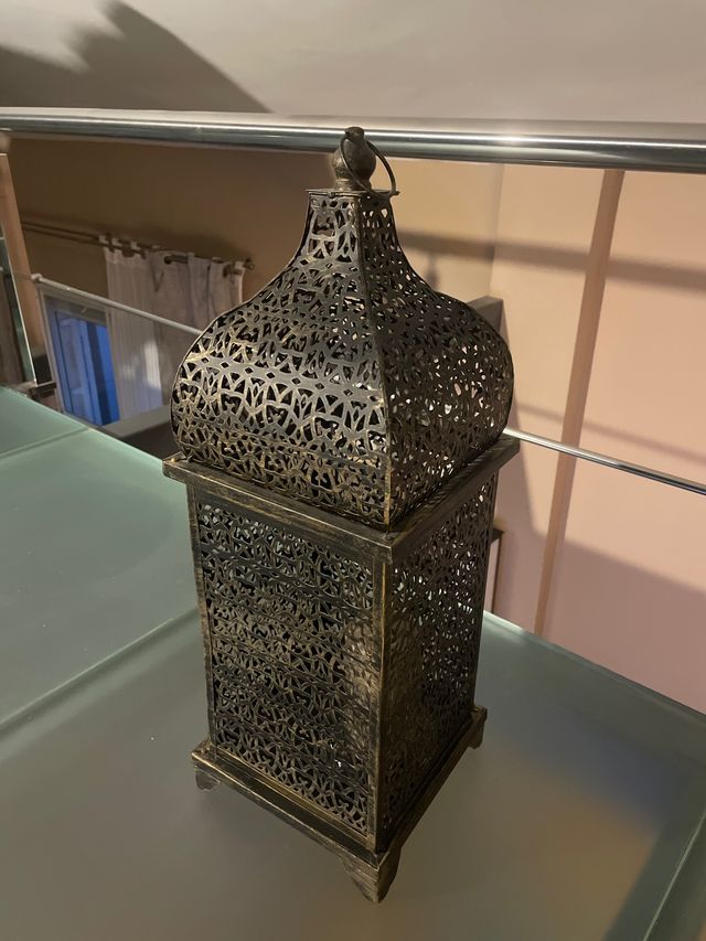 Farolillo árabe metal negro y dorado
