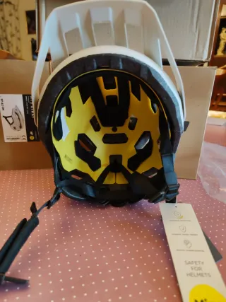 Casco CUBE MTB STRAY MIPS        Blanco NUEVO