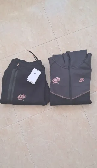 Conjunto Nike x Syna