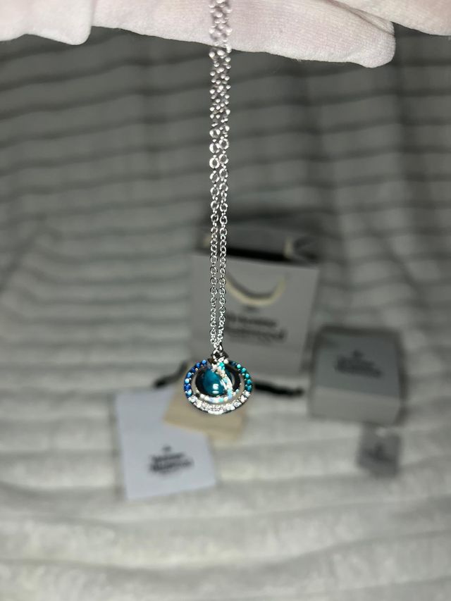 Collar Vivienne Westwood Saturno Orbe Azul Plata