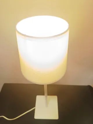 Lámpara de mesa Ikea Januari