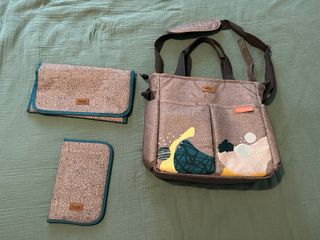Bolso Tuc Tuc con cambiador y neceser