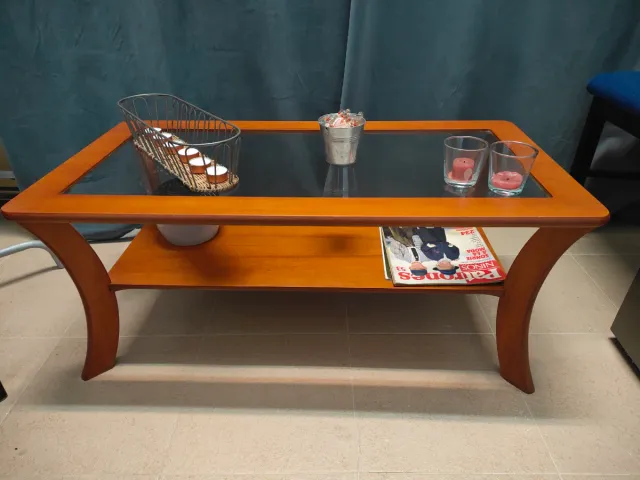 Mesa de salón madera y cristal