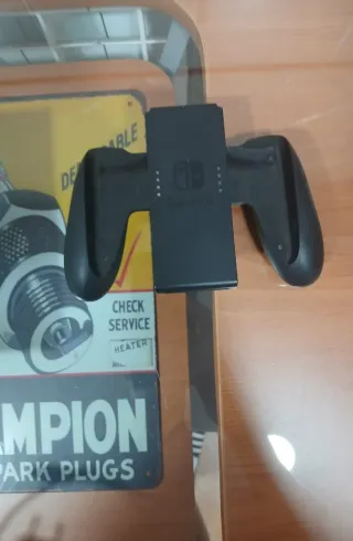 Nintendo Switch + Mando Pro + Cable+ 4 juegos