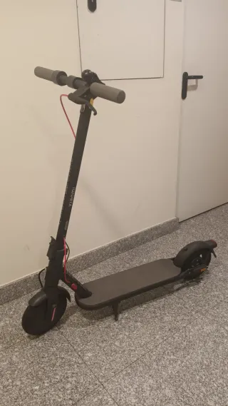Patinete Xiaomi 4 Lite, solo sacado de la caja