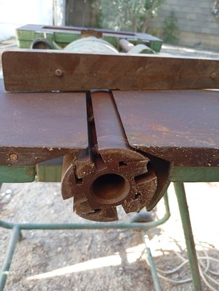 CEPILLADORA Y REGRUESADORA COMBINADA 220V.