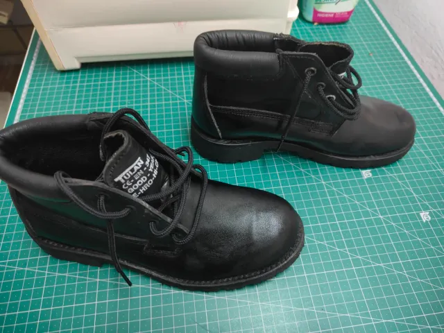 Botas de seguridad 1221111 negras talla 39