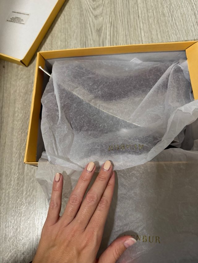 Zapatos salón Menbur granates talla 38