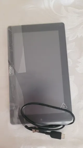 Tablet Surf Onn Gen 3 Negra Nueva en su caja