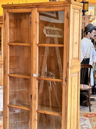 Armario rústico librería de madera y cristal