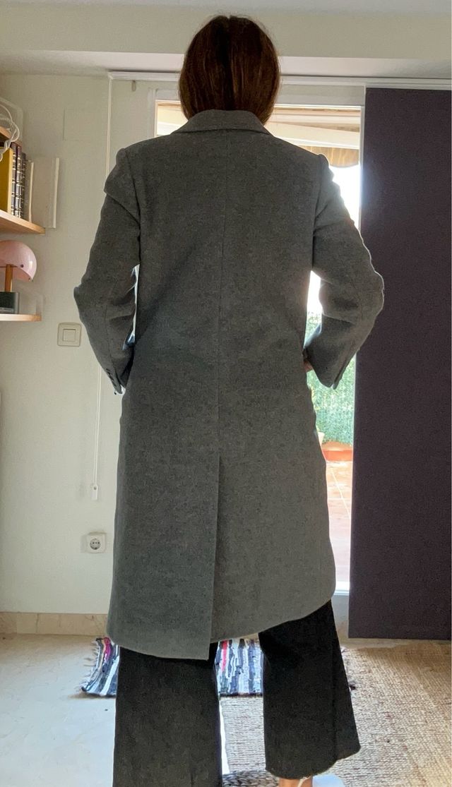Abrigo de lana gris 