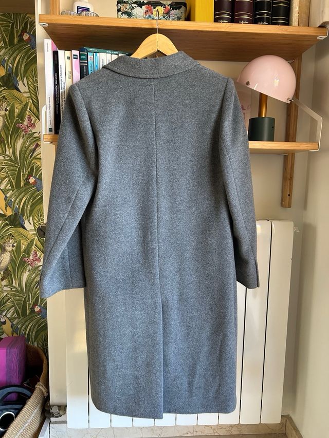 Abrigo de lana gris 