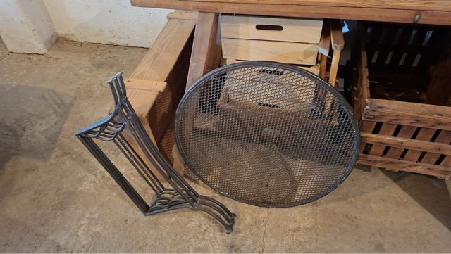 Mesa redonda jardín