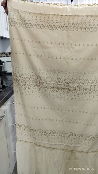 Colcha bordada para cama de 105 cm