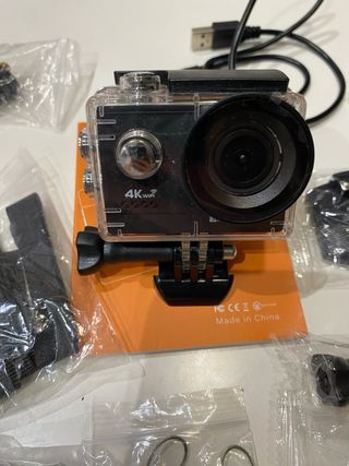 Cámara Deportiva 4K 30fps 20MP WiFi Negra