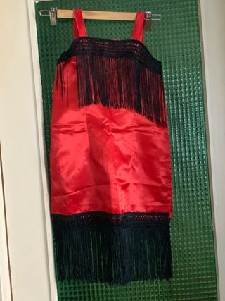 Vestido Charleston Rojo con Flecos Negros