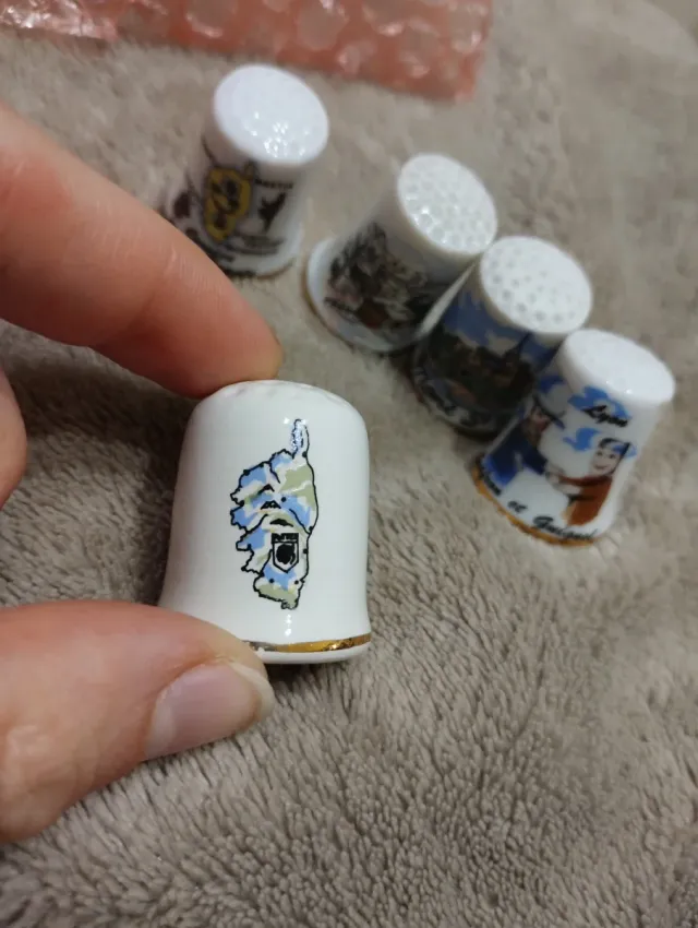 Lotto 5 Ditali in Porcellana Decorati