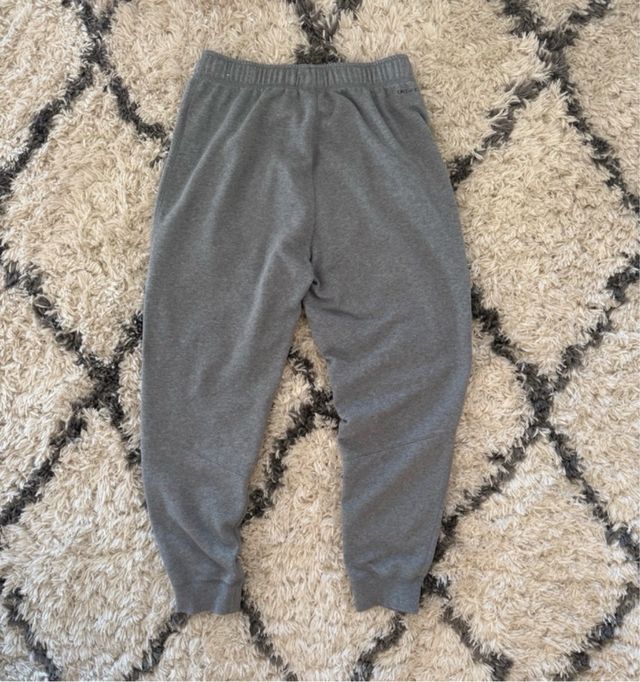 Pantalón Jordan Talla M Gris