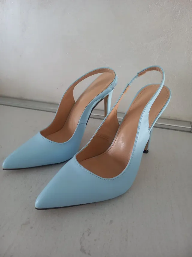 Scarpe con tacco slingback celesti n.36
