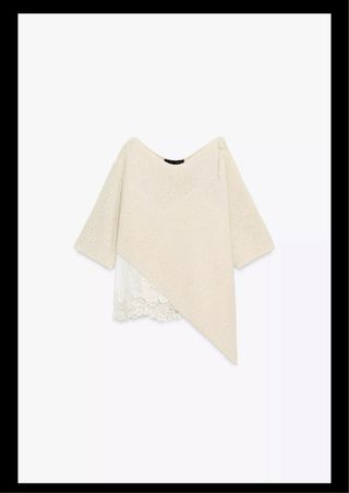 Top asimétrico beige y blanco