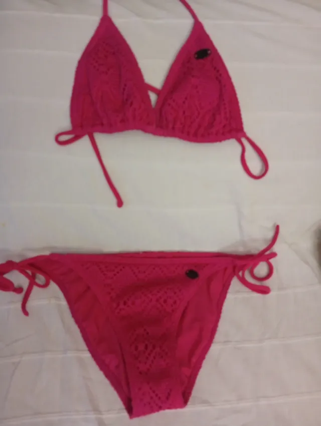 Bikini rosa tejido para chica