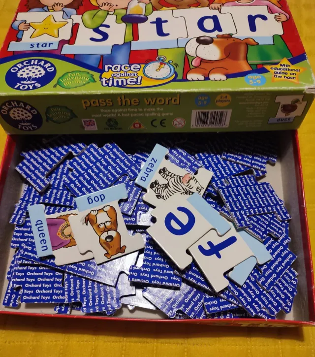 Juego de mesa Pass the Word Orchard Toys