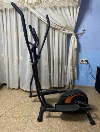Bicicleta Elíptica Negra y Naranja