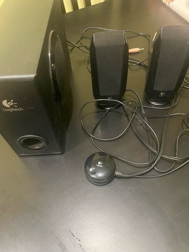 Altavoz 2.1 Logitech Negro S220