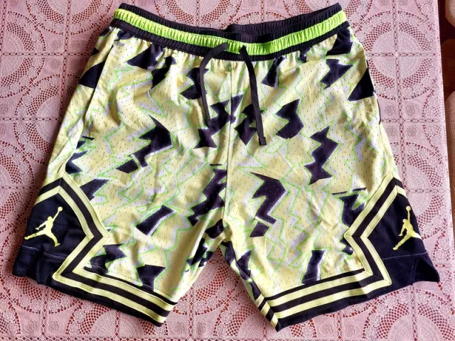 Pantalón Corto Jordan Amarillo y Negro