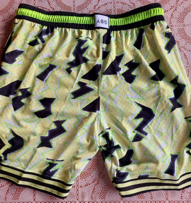 Pantalón Corto Jordan Amarillo y Negro
