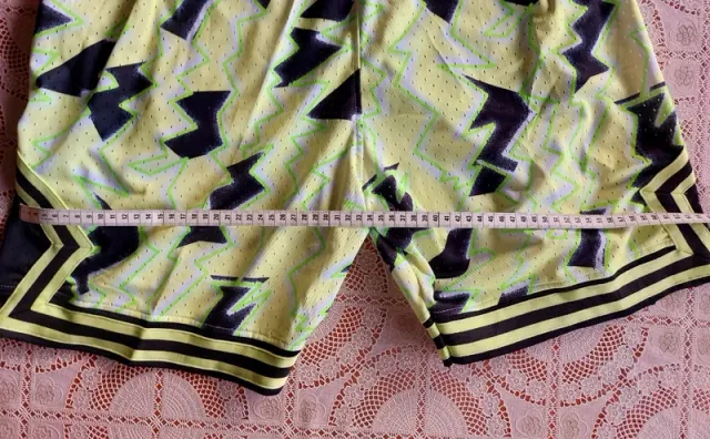 Pantalón Corto Jordan Amarillo y Negro