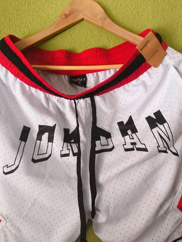 Pantalones cortos Jordan blancos con logo