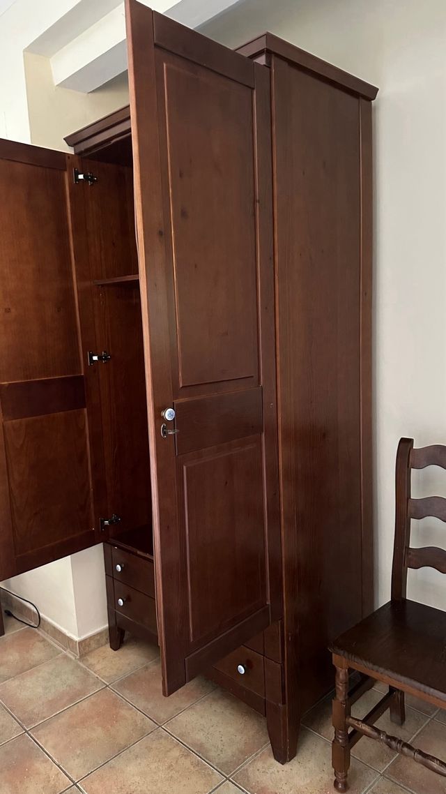 Armario MDF Nogal Oscuro con pomos de cerámica 