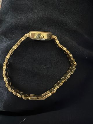 Reloj de pulsera Empress dorado para mujer