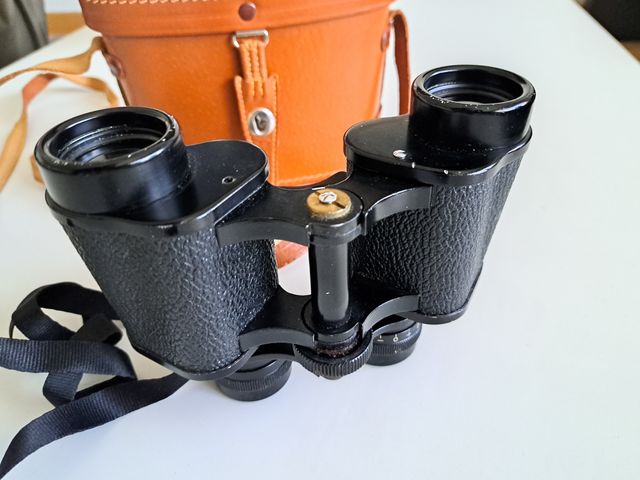 Prismáticos Zenith 8x30 con funda de piel