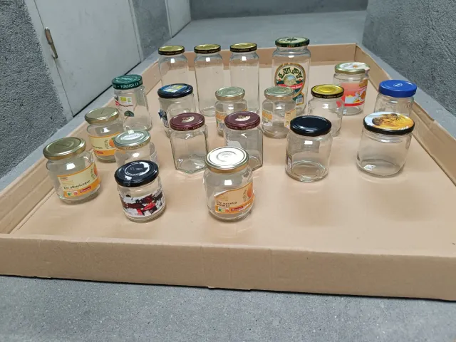 29 Botes, tarros, frascos, envases cristal y tapa