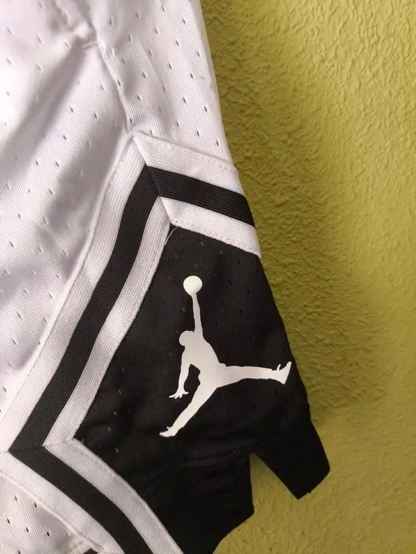 Pantalón Corto Jordan Blanco y Negro