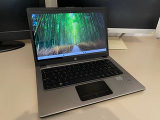 HP Folio 13 i5 con Windows 11