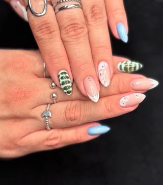 Manicura profesional en Málaga – Artemis Studio 