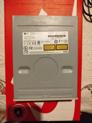 Grabadora CD LG GCE-8160B