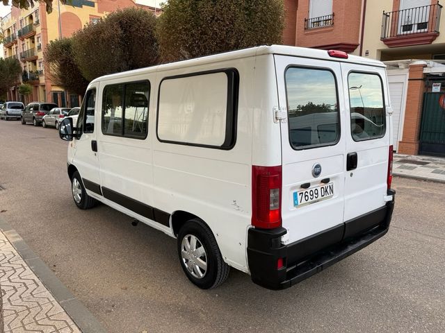 SE ALQUILA FURGONETA DESDE 70€ EL DIA!! 6 PLAZAS!!