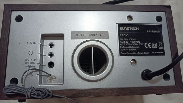 Radio Sunstech RP-R2000.