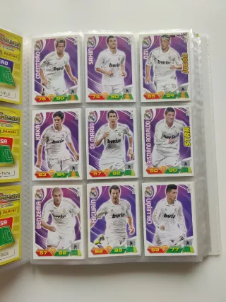 Álbum con 457 cromos Adrenalyn XL Liga 2011-12