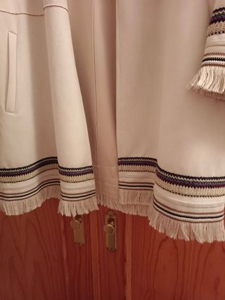 Chaqueta Zara manga 3/4 con flecos